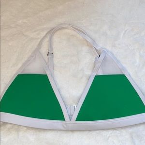 BRAND NEW HOAKA WESLIE GREEN TOP